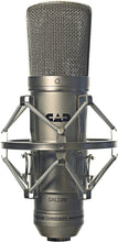 Charger l'image dans la galerie, CAD Audio CAD GXL2200 Cardioid Condenser Microphone, Champagne Finish