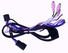 Load image into Gallery viewer, Crux ACPGM-80NW Wireless Smart-Play Integration with Multi Camera Inputs for Select 2013-2018 GM Vehicles with CUE & MyLink Systems