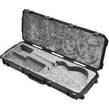 Charger l'image dans la galerie, SKB 3i-4214-56 iSeries Les Paul® Waterproof Guitar Flight Case