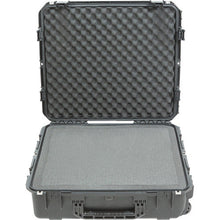 Charger l'image dans la galerie, SKB 3i-2421-7BC Waterproof Case with Cubed Foam (Black)