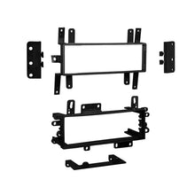 Charger l'image dans la galerie, Metra 99-5700 Single-DIN Car Stereo Dash Kit - Compatible Fits for Ford/Lincoln/Mercury/Jeep 1975-1996
