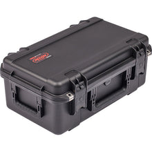 Charger l'image dans la galerie, SKB 3i-2011-8DT iSeries 2011-8 Case with Think Tank Photo Dividers &amp; Lid Foam (Black)