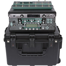 Charger l'image dans la galerie, SKB 3i-231714GFX 4U iSeries Injection Molded Guitar FX Fly Rack