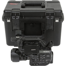 Charger l'image dans la galerie, SKB 3i-1610-10DT iSeries Waterproof Case with Video Dividers and Lid Foam (Black)