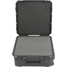 Charger l'image dans la galerie, SKB 3i-2424-10BC Wheeled Case with Foam (Black)
