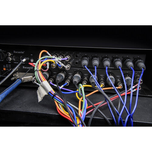 Focusrite CLARETT-PLUS-OCTOPRE Eight-Channel Preamp with 24-Bit / 192 kHz Conversion and ADAT I/O
