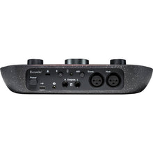 Charger l'image dans la galerie, Focusrite VOCASTER-TWO USB-C Audio Interface