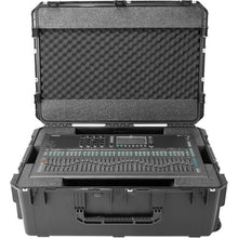 Load image into Gallery viewer, SKB 3i3424-12QU7 iSeries Allen &amp; Heath Qu-7 / Qu-7D Mixer Case