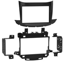 Charger l'image dans la galerie, Metra 95-3023HG Double DIN Stereo Dash Kit - Compatible Fits for Chevrolet Trax 2017-2022
