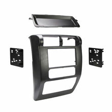 Charger l&#39;image dans la galerie, Metra 95-6541 Double DIN Dash Installation Kit for 2003-06 Jeep Wrangler