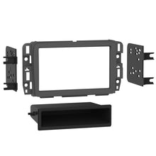 Charger l'image dans la galerie, Metra 99-3031B Single DIN Stereo Dash Kit - Compatible Fits for Chevrolet Captiva Sport 2014-2015 (with NAV)