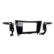 Load image into Gallery viewer, Metra 95-7622HG Double DIN Installation Dash Kit - Compatible Fits for Nissan Rogue 2014-Up