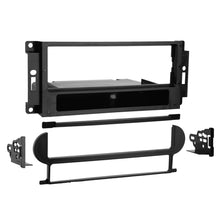 Charger l'image dans la galerie, Metra 99-6507 Single DIN Installation Kit - Compatible Fits for Chrysler/Dodge/Jeep (without NAV) 2005-2010