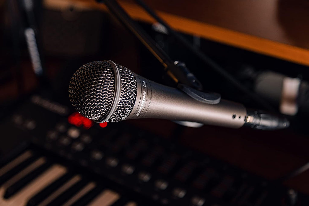 Samson Q7x Professional Dynamic Vocal Microphone (SAQ7X), Black