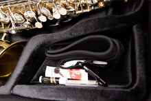 Charger l&#39;image dans la galerie, Gator Cases GL-OBOE-23 Adagio Series EPS Polyfoam Lightweight Case for Oboe