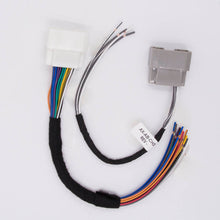 Charger l'image dans la galerie, Axxess AXABH-CH3 Amp Bypass Harness - Fits Select Fiat/Jeep Models 2015-2020