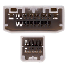 Charger l'image dans la galerie, Axxess AXABH-CH4 Amp Bypass Harness - Fits Select Chrysler Models 2014-UP