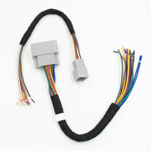 Charger l'image dans la galerie, Axxess AXABH-CH4 Amp Bypass Harness - Fits Select Chrysler Models 2014-UP