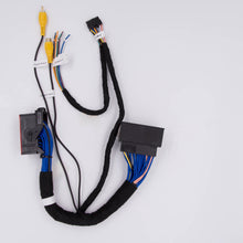 Charger l'image dans la galerie, Axxess AXAC-CH6 Camera Data Interface with Pre-Wired Harness - Fits Select Jeep/RAM Models 2014-2020