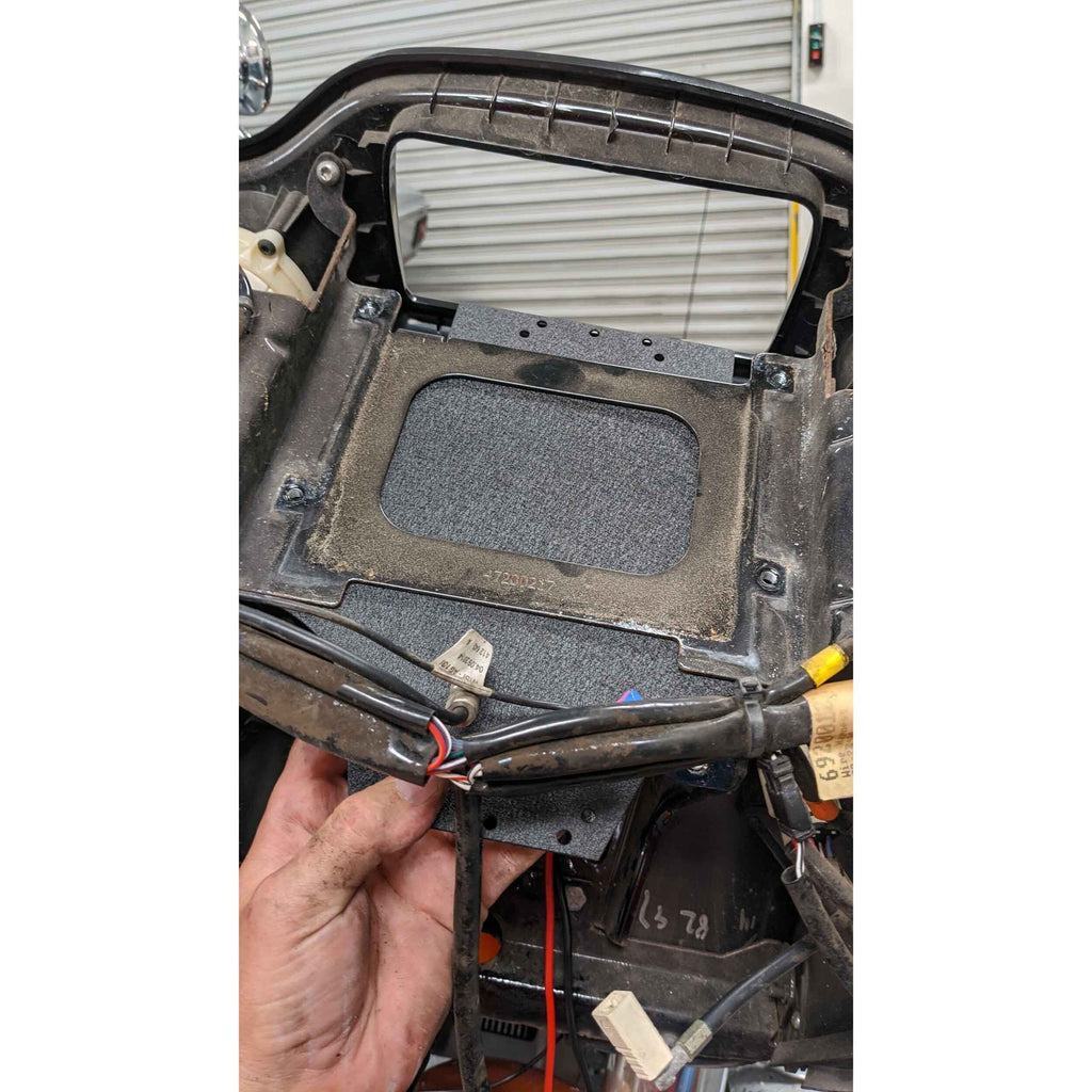 Saddle Tramp BC-AMP04 Amplifier Mounting Bracket - Compatible Fits for Harley-Davidson® Road Glide 2015-2023.5