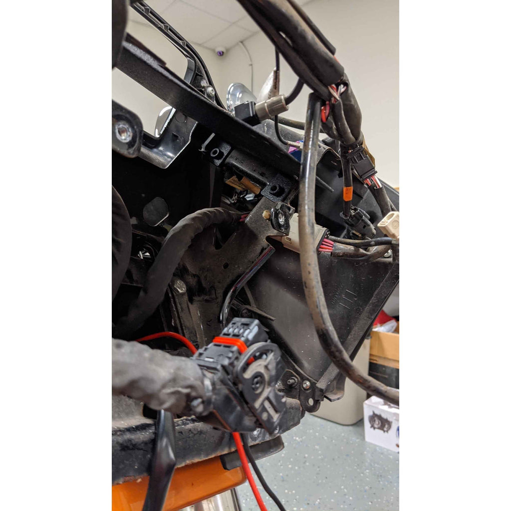 Saddle Tramp BC-AMP04 Amplifier Mounting Bracket - Compatible Fits for Harley-Davidson® Road Glide 2015-2023.5