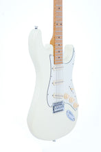 Charger l'image dans la galerie, Tagima TG 530-OWH-LF/MG Electric Guitar White