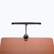 Charger l'image dans la galerie, On-Stage LED518 USB-Rechargeable Orchestra Light