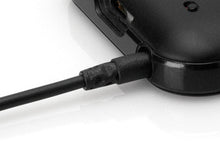 Charger l'image dans la galerie, Hosa MHE-158 3.5mm TRRS Female to Slim 3.5mm TRRS Male Smartphone Adapter