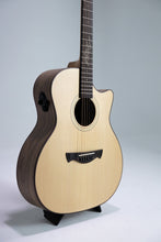 Charger l'image dans la galerie, Tagima Olive Grace EQ-NTOP Acoustic Guitar - Natural