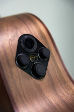 Charger l'image dans la galerie, Tagima Olive Grace EQ-NTOP Acoustic Guitar - Natural
