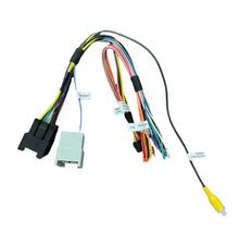 Charger l&#39;image dans la galerie, Crux SWRFD-60T Radio Replacement w/ SWC Retention for Select 2020 &amp; UP Ford Vehicles