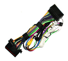 Charger l&#39;image dans la galerie, Crux UC-1 Rear-view Interface for Select Dodge, Jeep &amp; Ram Vehicles w/ Uconnect Systems 2013-2018