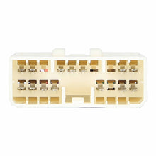 Charger l'image dans la galerie, Metra 70-8405 Radio Replacement Harness - Compatible Fits for GM / Suzuki / Daewoo 1999-2008