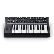 Charger l'image dans la galerie, Novation BASS-STATION-II Classic Analogue Bass Synth