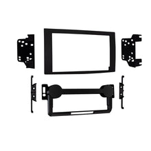 Charger l'image dans la galerie, Metra 95-6533B DDIN Radio Dash Install Kit - Compatible Fits for Chrysler/Dodge/Jeep 2004-2010 (without NAV)