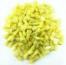 Load image into Gallery viewer, 50pcs Yellow 12/10-Gauge Economy Nylon male Fully-Insulated Quick Disconnects