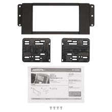 Charger l'image dans la galerie, Metra 95-9406B Double-DIN Car Stereo Dash Kit - Compatible Fits for Land Rover LR2 / LR3 / Range Rover Sport 2005-2012