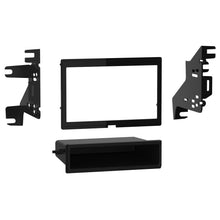 Charger l'image dans la galerie, Metra 99-8731 Single-DIN Car Stereo Dash Kit - Compatible Fits for Mercedes Sprinter 19-Up (excluding touchscreen radio models)