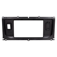 Charger l'image dans la galerie, Metra 95-9403B Double-DIN Car Stereo Dash Kit - Compatible Fits for Land Rover Range Rover Evoque (with 5 inch screen) 2012-Up