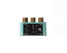 Charger l'image dans la galerie, Universal Audio UA-DEL-VERB-U Del-Verb Ambience Companion Reverb and Delay Pedal