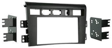 Charger l'image dans la galerie, Metra 95-7331 Double DIN Installation Dash Kit - Compatible Fits for Kia Amanti 2007-2009