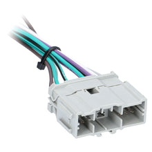 Load image into Gallery viewer, Metra 70-1726 Amp Bypass Harness - Compatible Fits for Honda Element 2003-2011