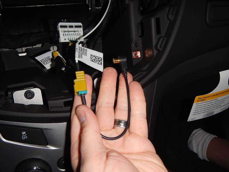 iDatalink Maestro HRN-ANT-SAT1 Antenna Adapter