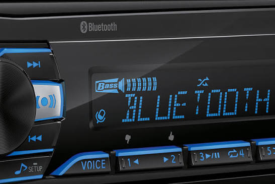 Alpine UTE-63BT In-Dash Digital Media Receiver Bluetooth + KIT10 Installation AMP Kit