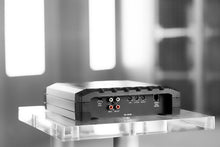 Charger l&#39;image dans la galerie, Alpine S2-A60M  Mono-Channel 600 Watts S-Series Class-D Amplifier + 4 Gauge Complete Amplifier Kit