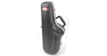 Charger l'image dans la galerie, SKB 1SKB-150 Contoured Tenor Sax Case